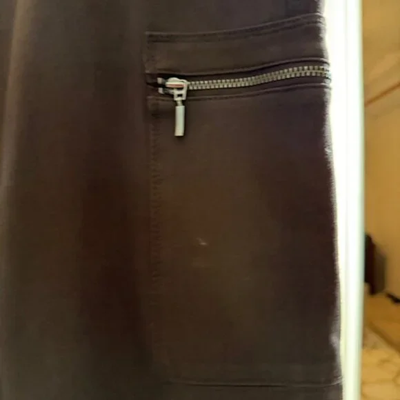 Susan Graver Weekend Brown Straight-Leg Pants – Size Medium – Zip Pocket Stretch - Picture 6 of 6